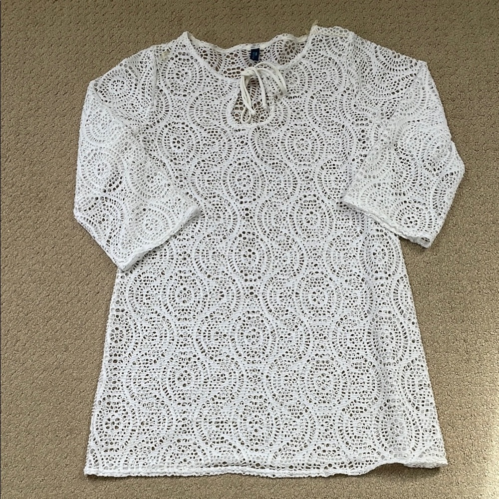 Beach/swimsuit coverup